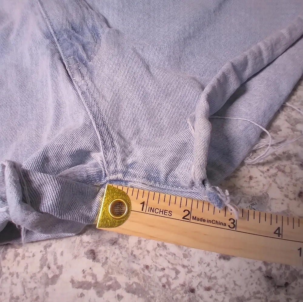 Princess Polly Women's Light Blue Denim jean Shorts size 4